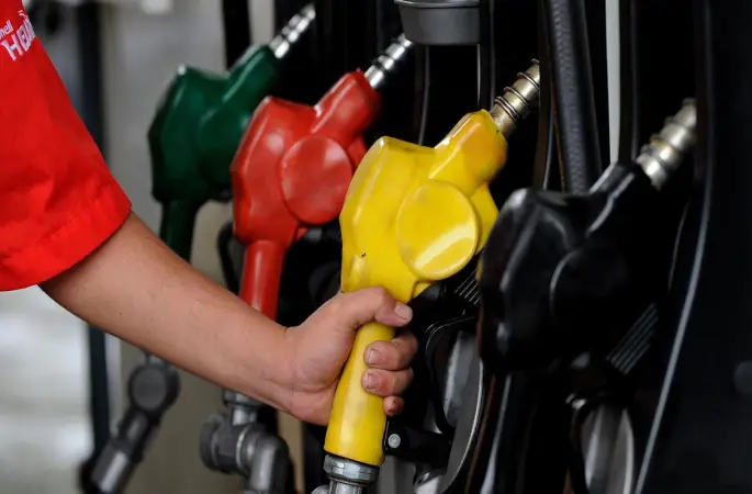 Araç sahiplerini üzecek haber geldi! Akaryakıt fiyatına zam geliyor: Deponuzu fulleyin