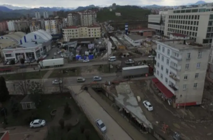 Araç Trafiği Çift Yönlü Açıldı
