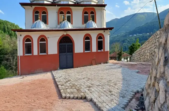 Aybastı’da 68. Camii Çevre Düzenleme Çalışması Başladı