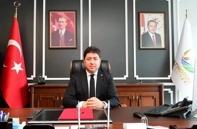 Başkanımız aşkın tören: “15 Temmuz milli iradenin vesayete, cesaretin ihanete, milletimizin hainlere galebe çaldığı büyük bir destandır”