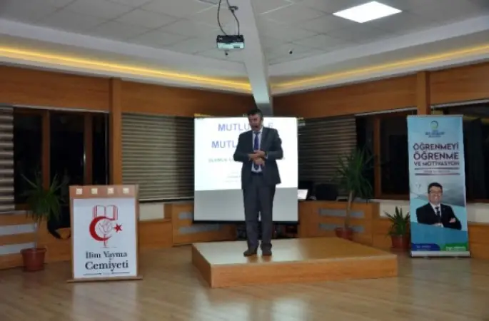 Mutlu Aile Mutlu Çocuk' Konferansında Duygulu Anlar