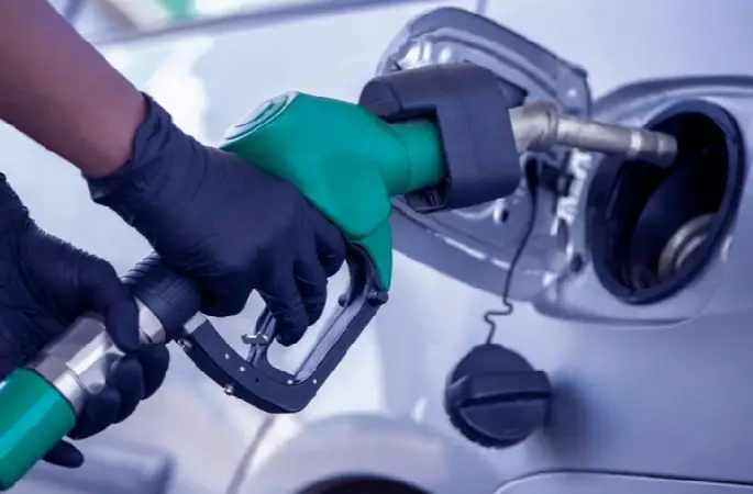 Benzin ve motorine zam geldi!