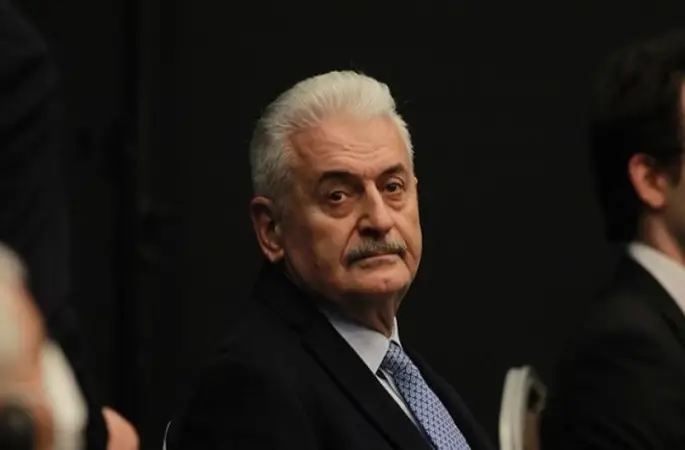 Binali Yıldırım Kalp Krizi Geçirdi