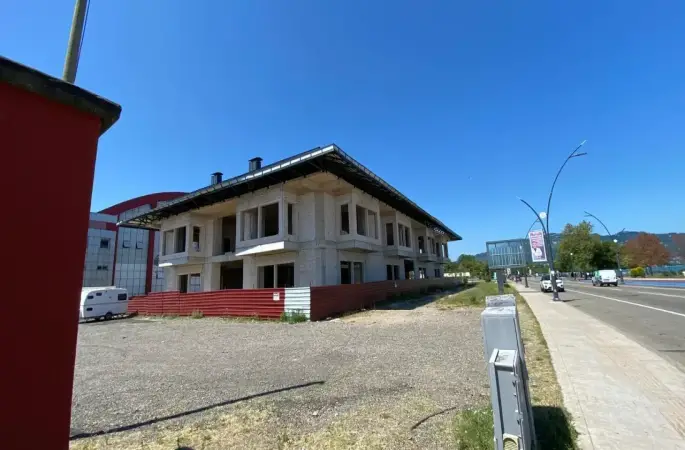 Bitmeyen Kütüphane İnşaatı