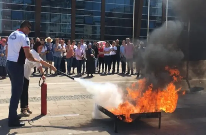 PERSONELE YANGIN EĞİTİMİ VERİLDİ