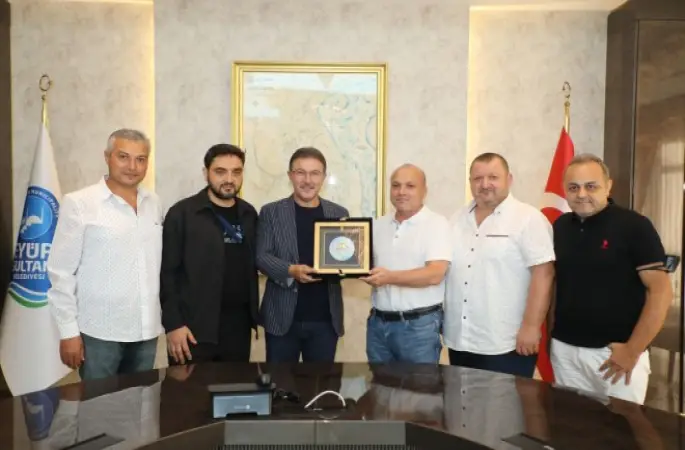İstanbul Esenyurt Orduspor Klubü Başkanı Osman Çakıroğlu ve Eyüpsultan Belediye Başkanı Deniz Köken’İ ziyaret etti .