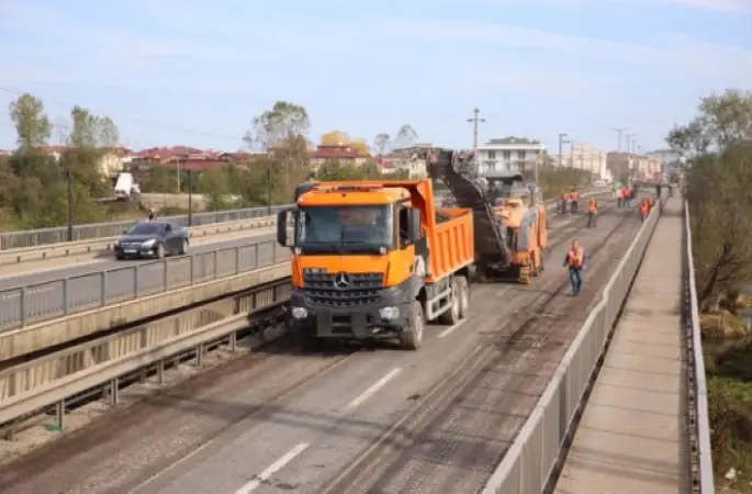 Melet Köprüsü Asfaltlanıyor