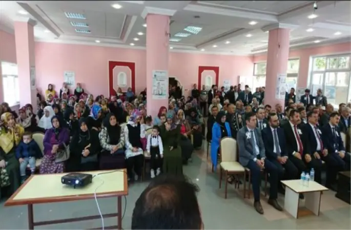 Mevlid-i Nebi Haftası Kutlanıyor