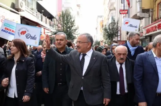 AK Parti'den "Büyük Ordu Gönül Yürüyüşü"