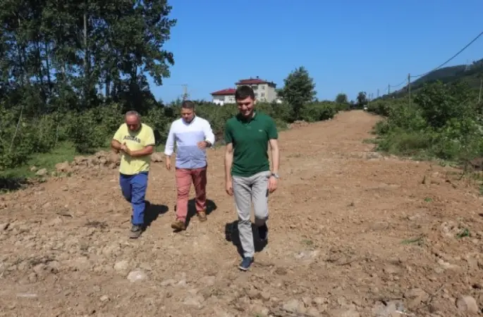 4 Km'lik Yol 500 Metreye Düştü