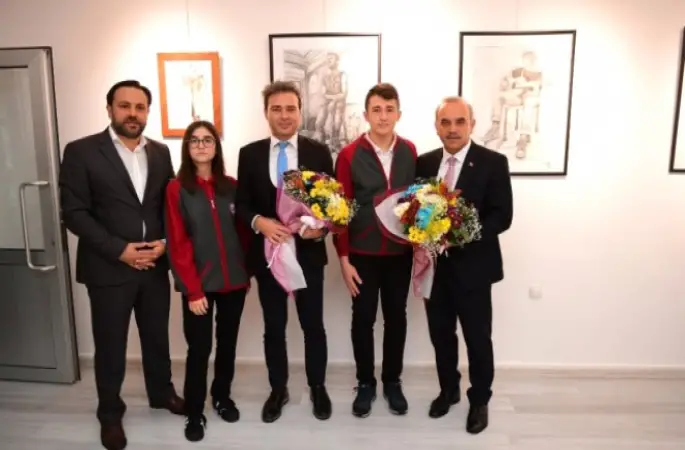 Başkan Tekintaş: "Gençlerimize Güzel Bir Gelecek Hazırlamaya Gayret Ediyoruz"