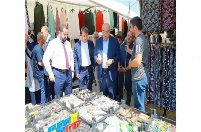 Milletvekili Yediyıldız Pazar Yerini Gezdi