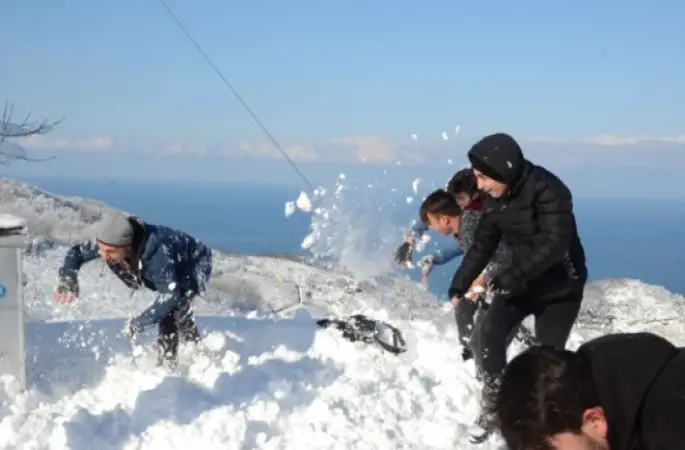 Boztepe'de Poşet ile Kayak Keyfi