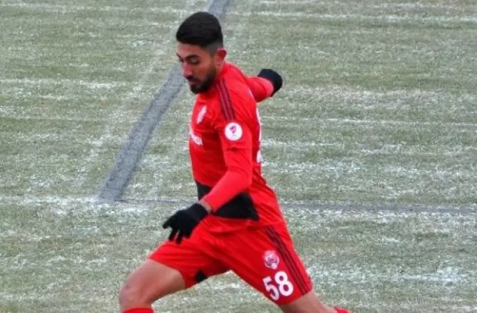 Yeni Ordusporlu futbolcu hastaneye kaldırıldı