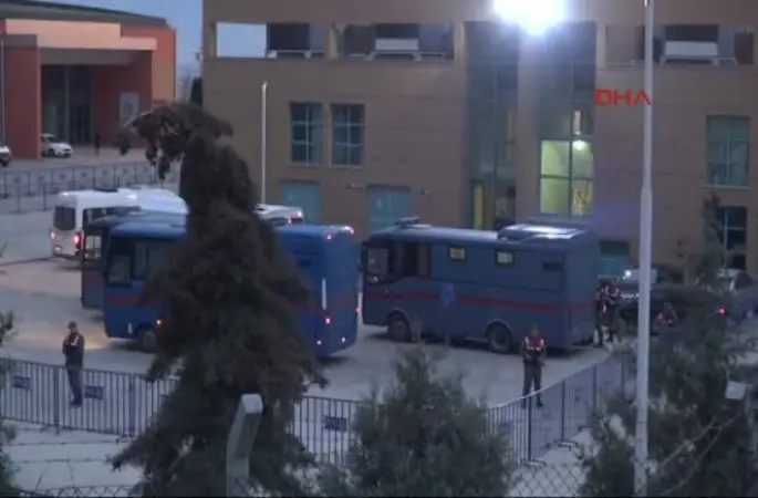 Denizli'de 60 Sanıklı Askeri Darbe Girişimi Davası Başladı