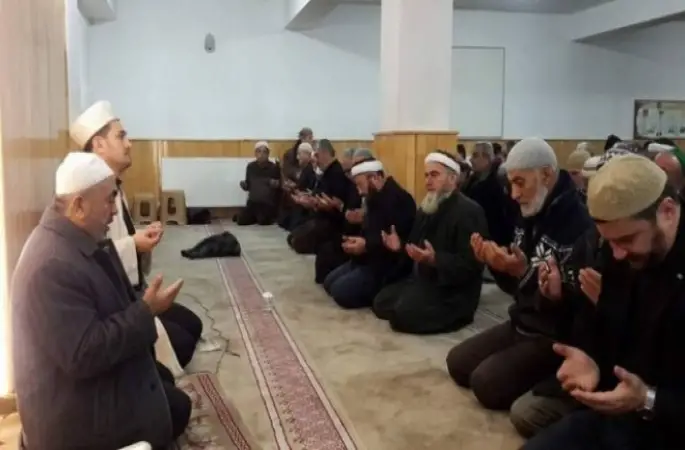 Eller Halep İçin Semaya Kalktı