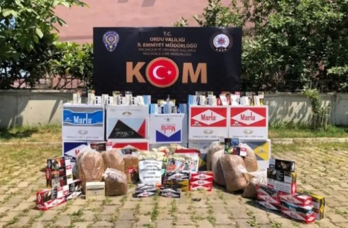 Piyasa Değeri 45 Bin Lira Olan Kaçak Sigara Ele Geçirildi