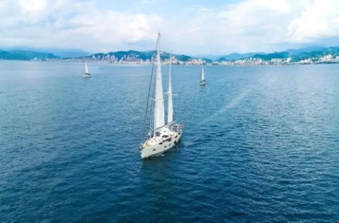 22 Yat, Ordu'ya Demir Attı