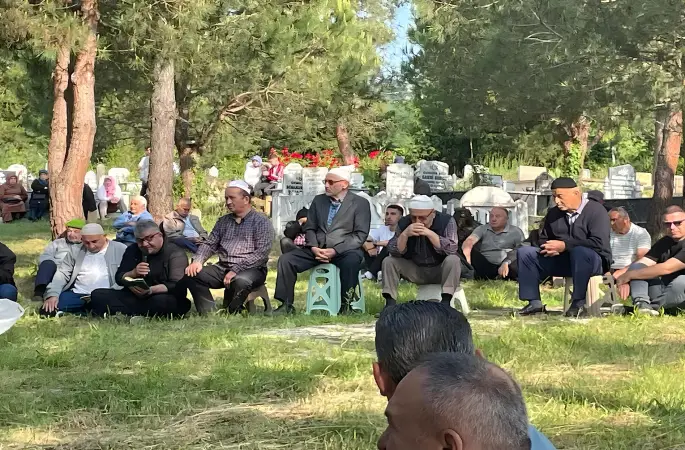 Fatsa Ayazlı’da Arefe Günü Geleneği Bu Bayramda da Yaşatıldı