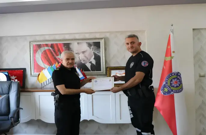 Fatsa’da Görevli İki Polis Memuruna Üstün Başarı Ödülü