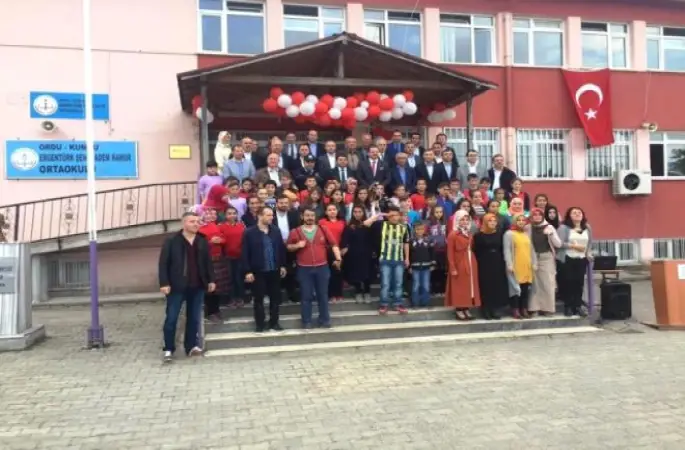 Fatso'dan 'Kütüphanesiz Köy Okulu Kalmasın' Projesi