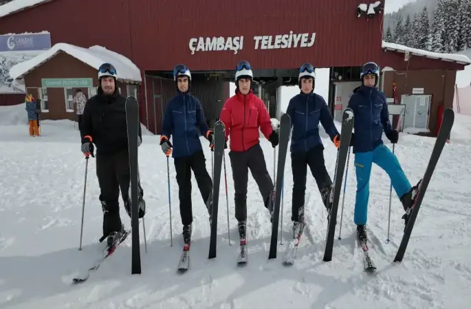 Gençlere Kayak Sürprizi