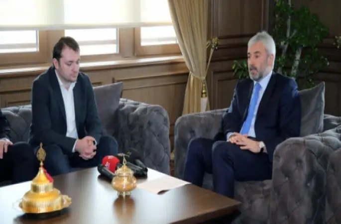 Gençlik Kollarından, Başkan Yılmaz’a Ziyaret