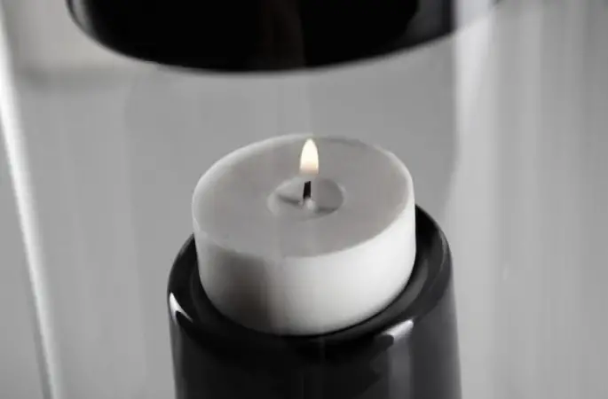 Bu Hoparlör Mum İle Çalışıyor!