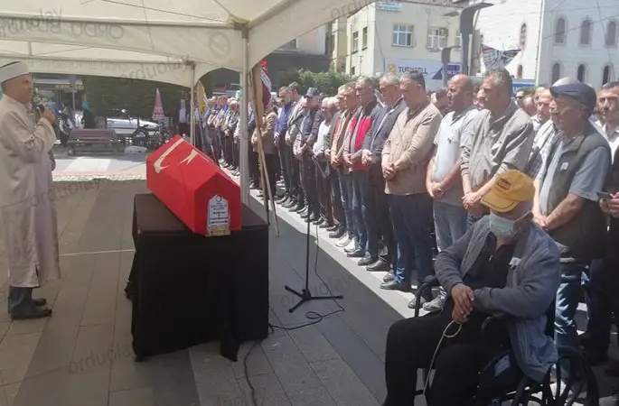 Görev Şehidi İşçiye Belediye Meydanında Tören Yapıldı