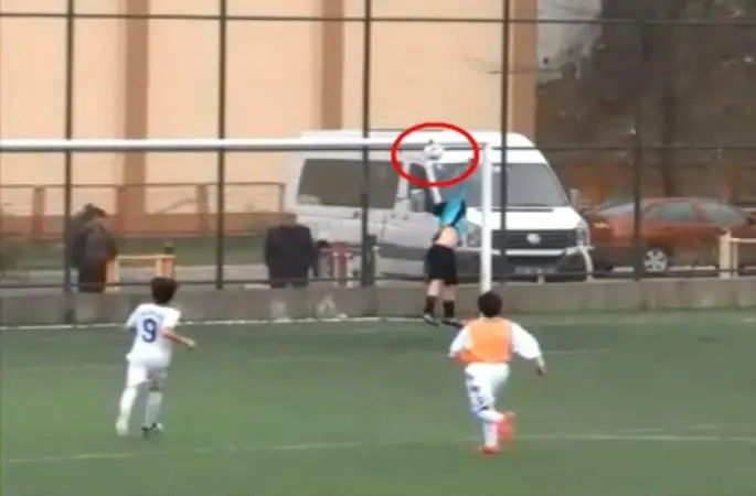 Hakem Bu Golü Görmedi