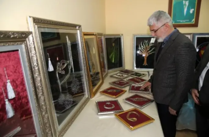 Huzurevinden Anlamlı Bir Sergi