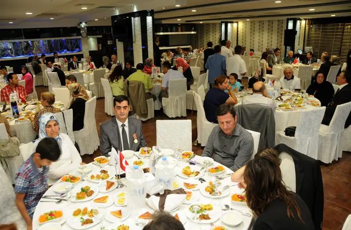 Vali BALKANLIOĞLU, Şehit ve Gazi Aileleri İle İftar Yemeğinde Biraraya Geldi