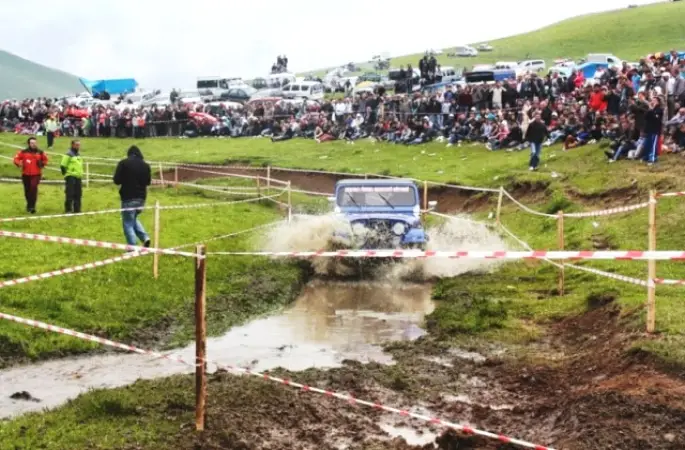 Ciplerin Yayla Gösterisi Nefes Kesti