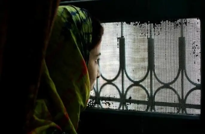 Kaçan Kızlarını 'Canlı Bomba' Diye İhbar Ettiler!