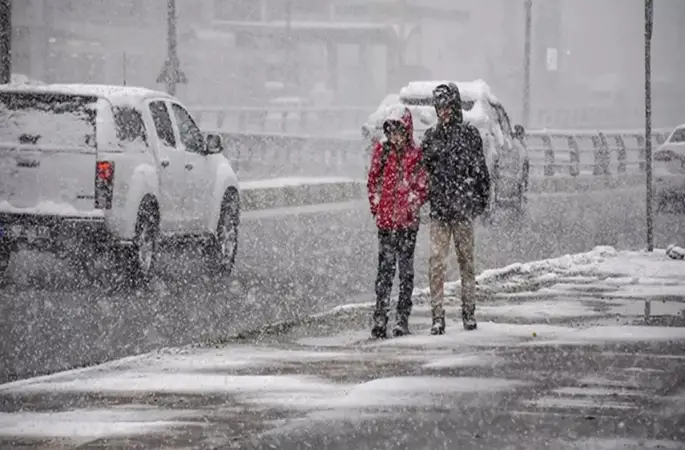 Kar yağışı nedeniyle 9 ilde okullar tatil edildi