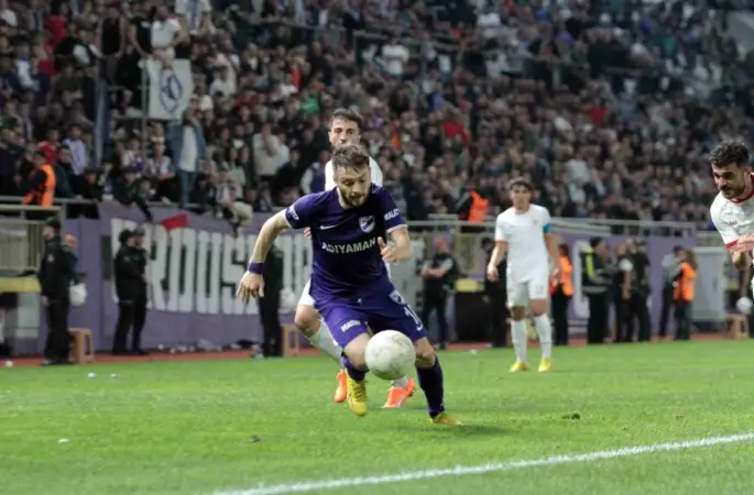 Karaman FK, Orduspor 1967'yi 2-0 mağlup ederek finale yükseldi