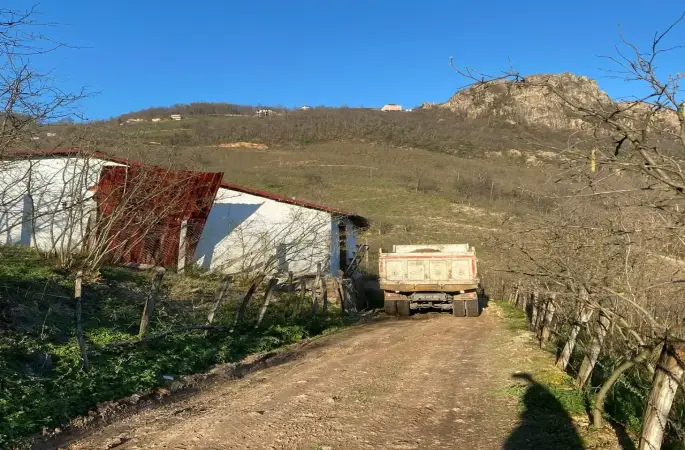 Kıran Mahallesi'nde Yol Bakım Çalışması
