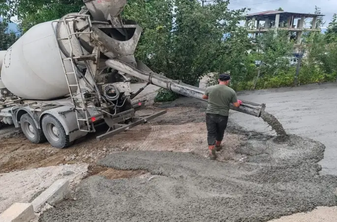 Korgan'da Yol Çalışmaları Sürüyor