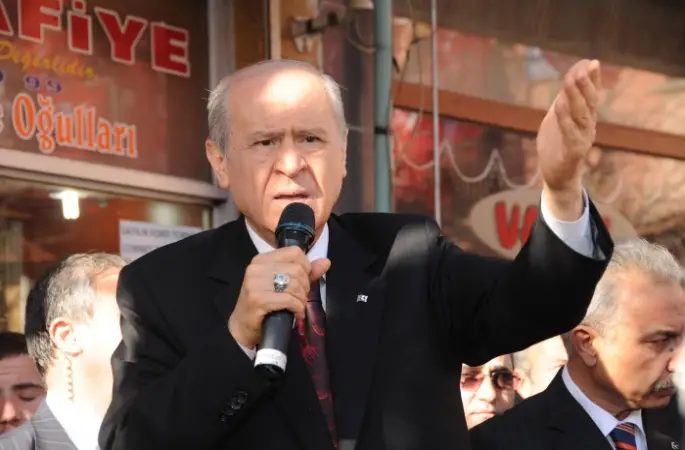 Bahçeli Adaylarına Destek İstedi