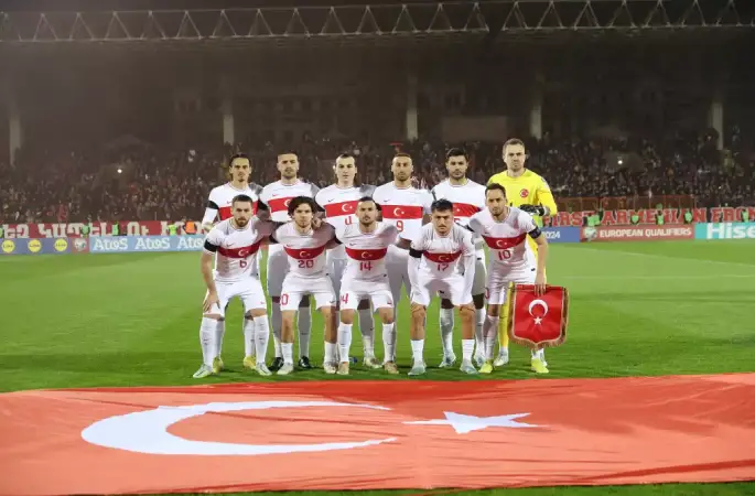 MAÇA DOĞRU | A Milli Futbol Takımımız, İzlanda'yı İzmir'de konuk ediyor! İşte muhtemel 11'ler ve son gelişmeler...
