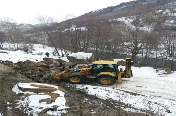 Mesudiye’de Heyelan Sonrası Yol Trafiğe Açıldı
