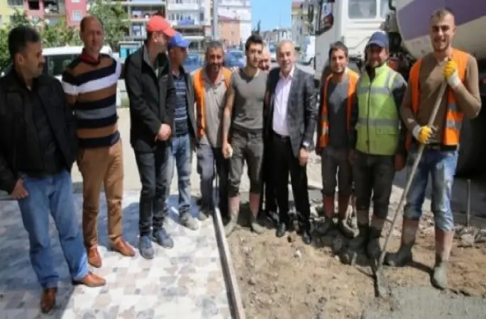 Milletimizi Tozdan, Çamurdan Kurtarmak İçin Çalışıyoruz