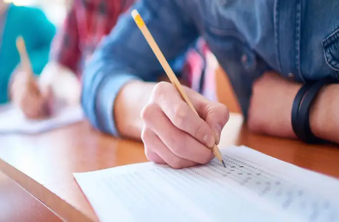 Okuma Yazma Bilmeyenlerin Sayısı Düşüyor