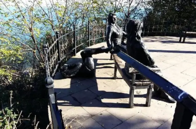 Ordu'da 3 Kadın Heykeli Yine Tahrip Edildi