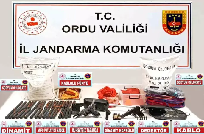 Ordu'da Jandarmadan Dinamit ve Patlayıcı Operasyonu