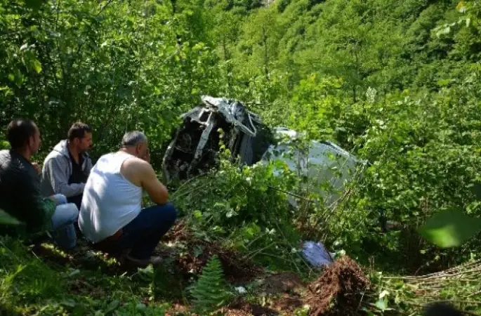 Ordu'da Minibüs Uçuruma Yuvarlandı: 1 Ölü 5 Yaralı