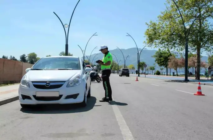 Ordu'da Trafik Denetimlerinde 15 Bin Araç Kontrol Edildi