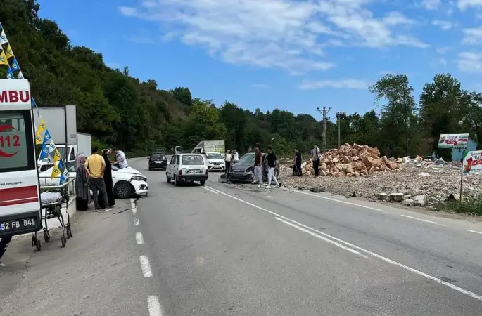 Ordu'da Trafik Kazası! 3 Yaralı!