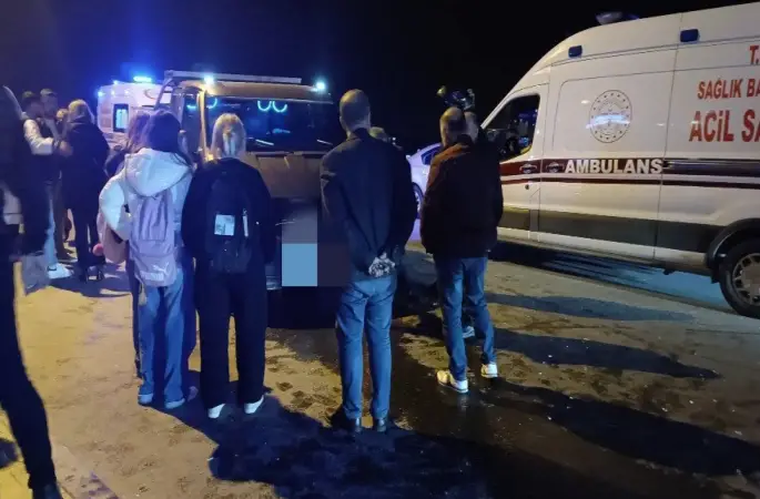 Ordu'da Yolun Karşısına Geçmeye Çalışan Kadına Kamyonet Çarptı!