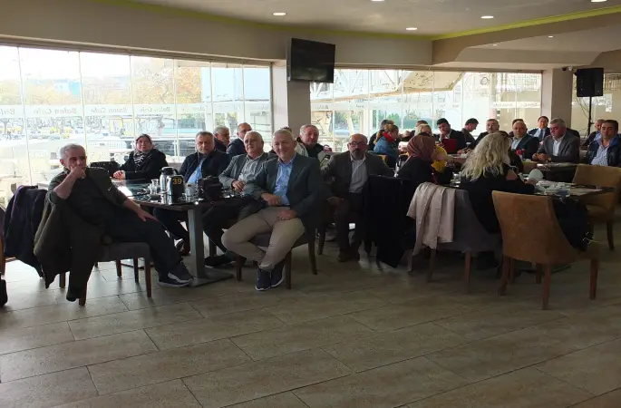 ORDULULAR İSTANBUL'DA MEYDANA ÇIKTI